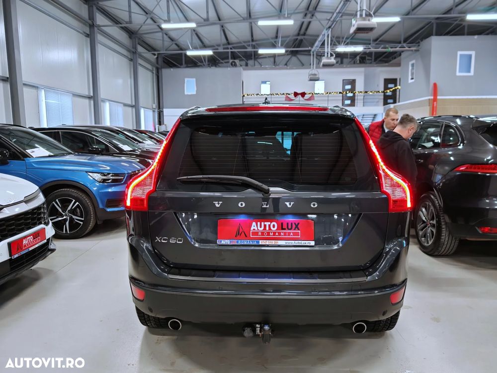 Volvo XC 60 2.4D AWD Aut. Momentum - 30
