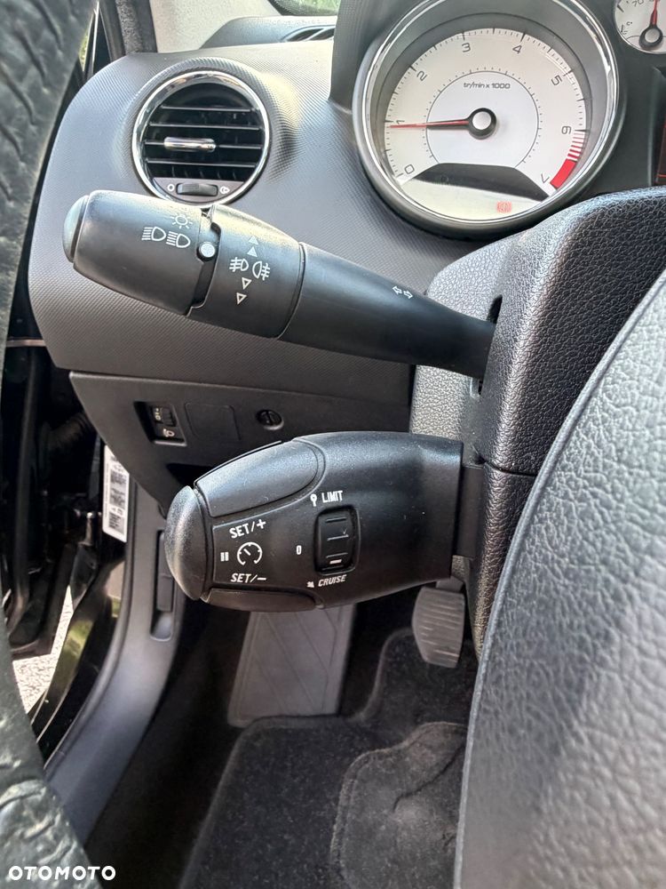 Peugeot 308 - 19