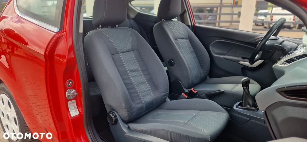 Ford Fiesta 1.25 SYNC Edition - 16