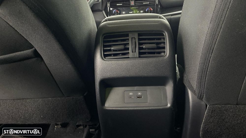 Nissan Qashqai 1.3 DIG-T N-Connecta - 19