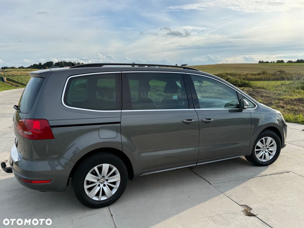 Volkswagen Sharan 2.0 TDI DPF BlueMotion Comfortline - 12