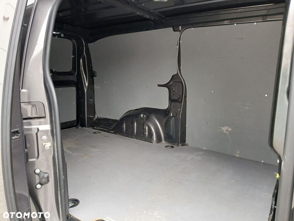 Toyota PROACE - 32