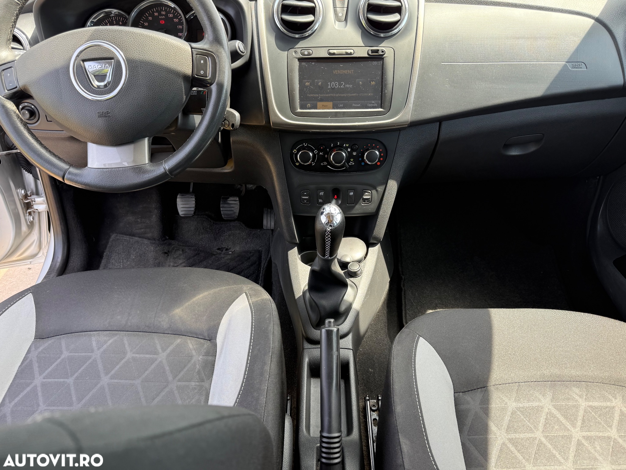 Dacia Sandero Stepway dCi 90 (S&S) Celebration - 8