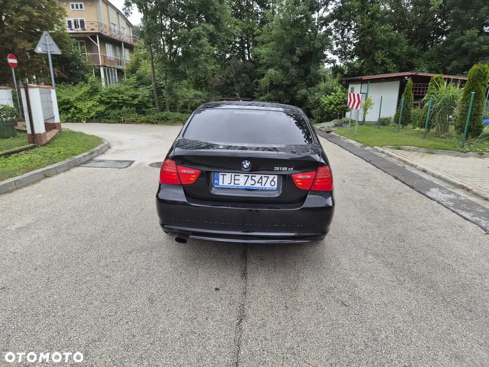 BMW Seria 3 318d - 12