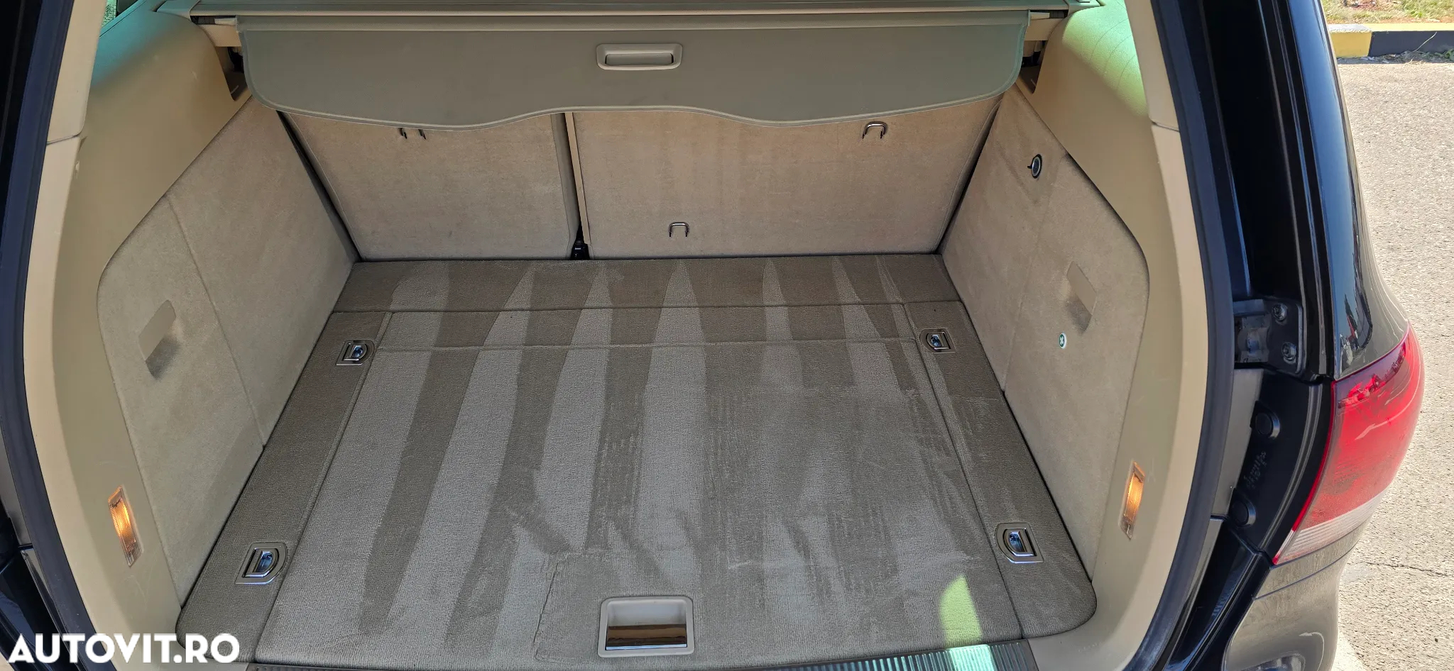 Volkswagen Touareg - 7