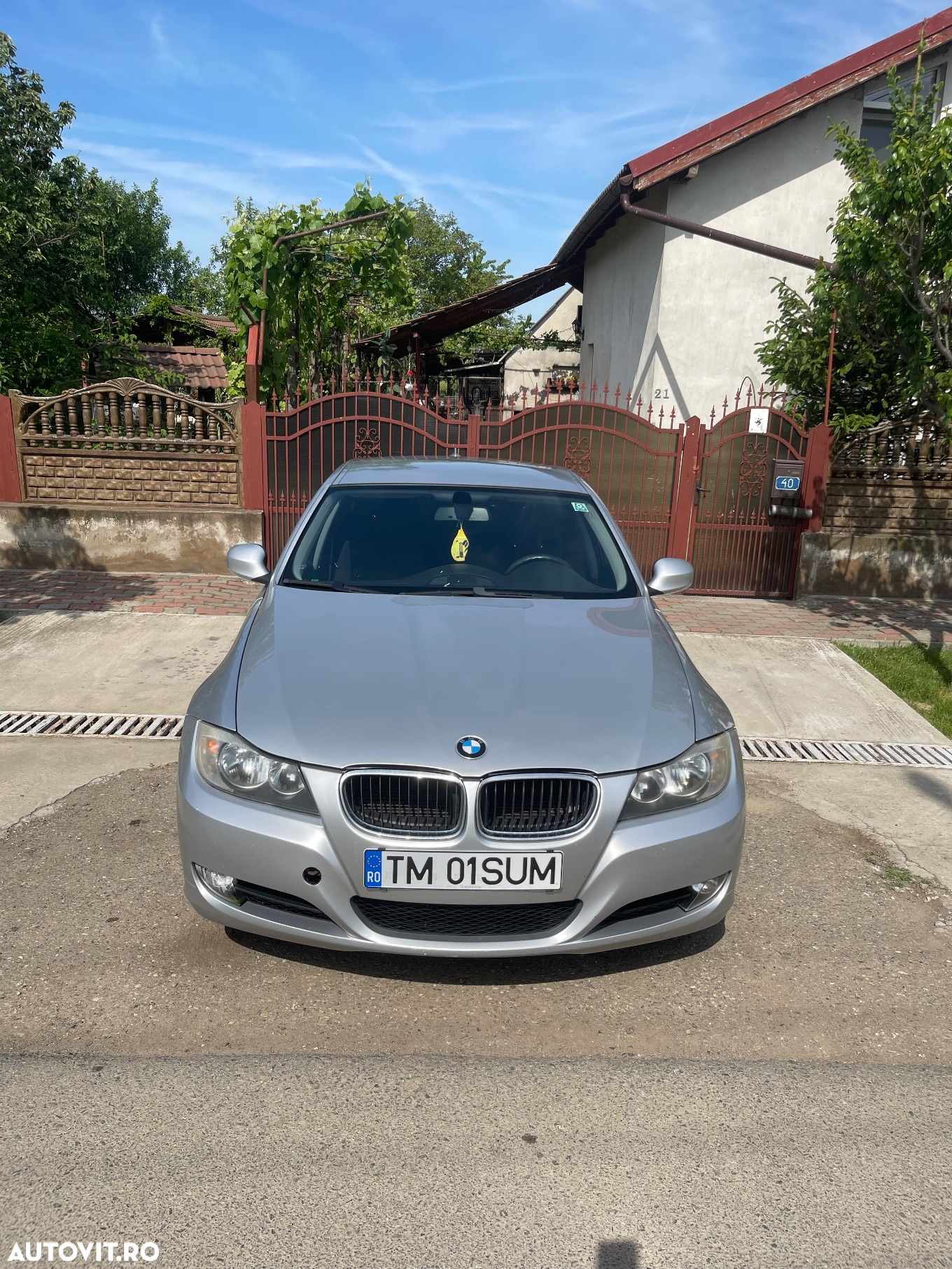 BMW Seria 3 320d DPF Aut. - 2
