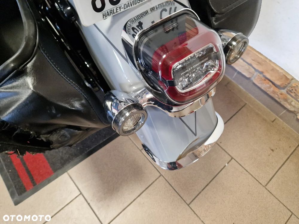 Harley-Davidson Softail Heritage Classic - 23
