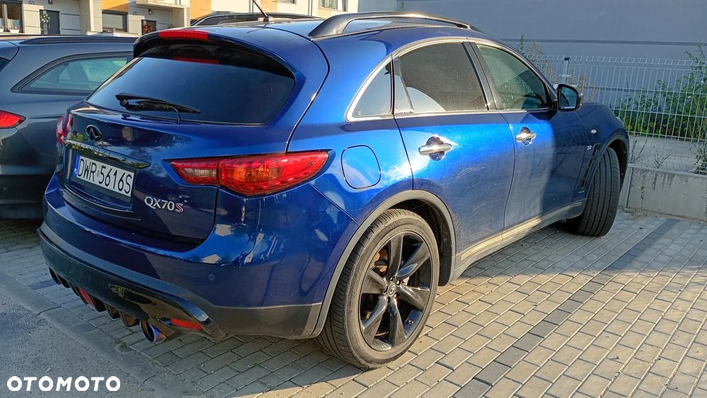 Infiniti QX70 3.7 S Premium - 13