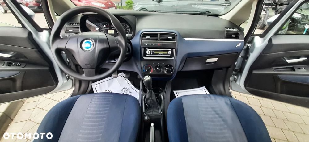 Fiat Grande Punto - 38