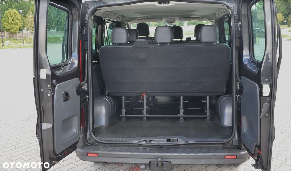 Opel Vivaro - 15