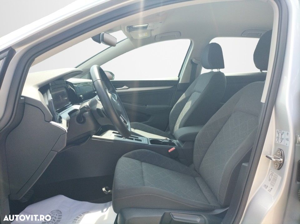 Volkswagen Golf 1.5 eTSI DSG MHEV Life - 10