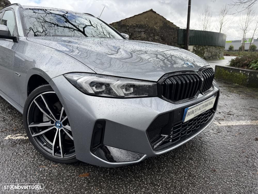 BMW 330 e Pack 50 anos M Auto - 2