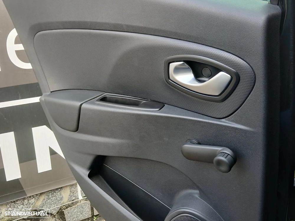 Renault Clio 1.5 dCi Limited - 14