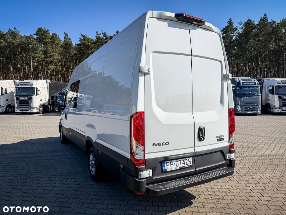 Iveco Daily 35S18HA8 V 3.0 Diesel 180 KM AT8 (ZF) L4H3 Brygadówka! - 26
