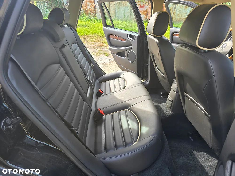 Jaguar X-Type 3.0 Executive - 23