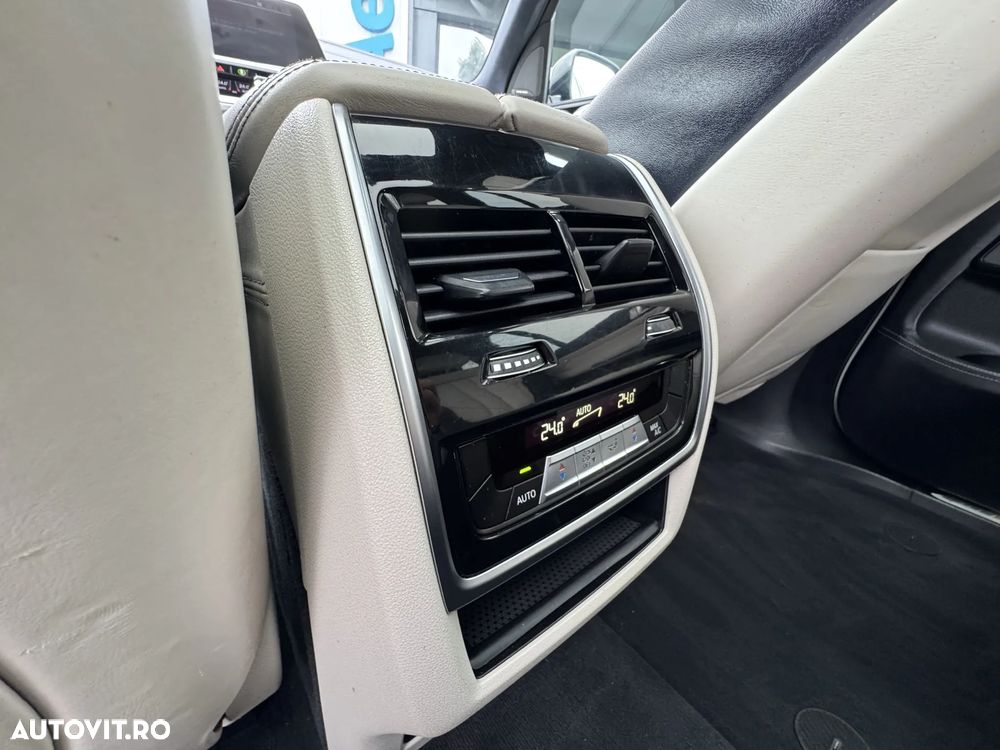 BMW X7 M50d - 31
