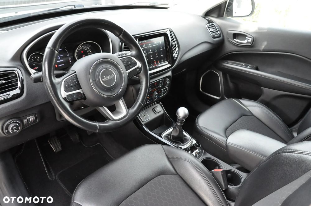 Jeep Compass 1.4 TMair Night Eagle FWD S&S - 37