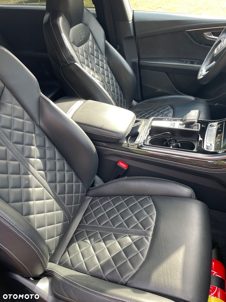 Audi Q8 55 TFSI mHEV Quattro Tiptronic - 6
