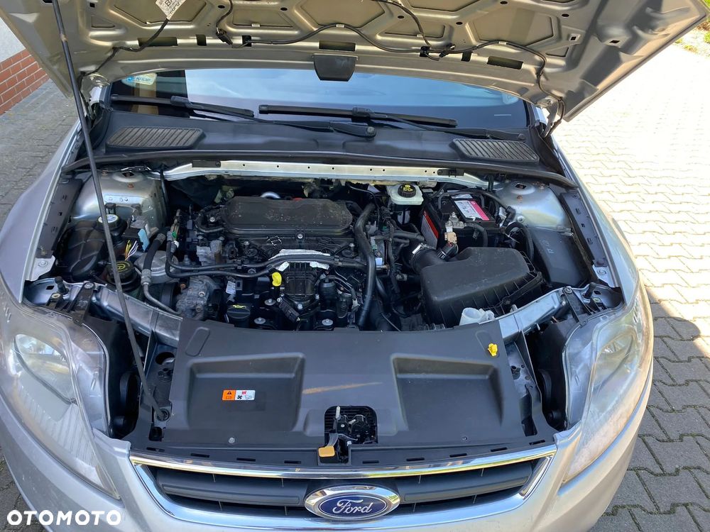 Ford Mondeo - 26