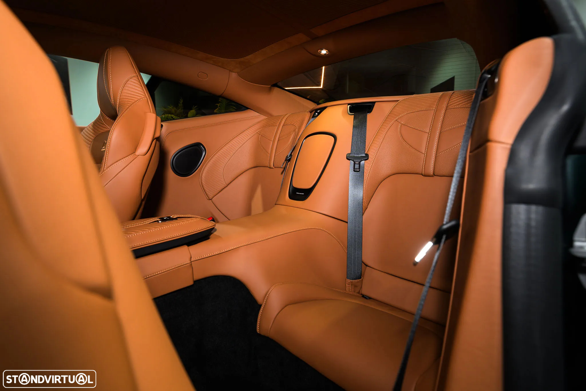 Aston Martin DBS Coupe 770 Ultimate - 33