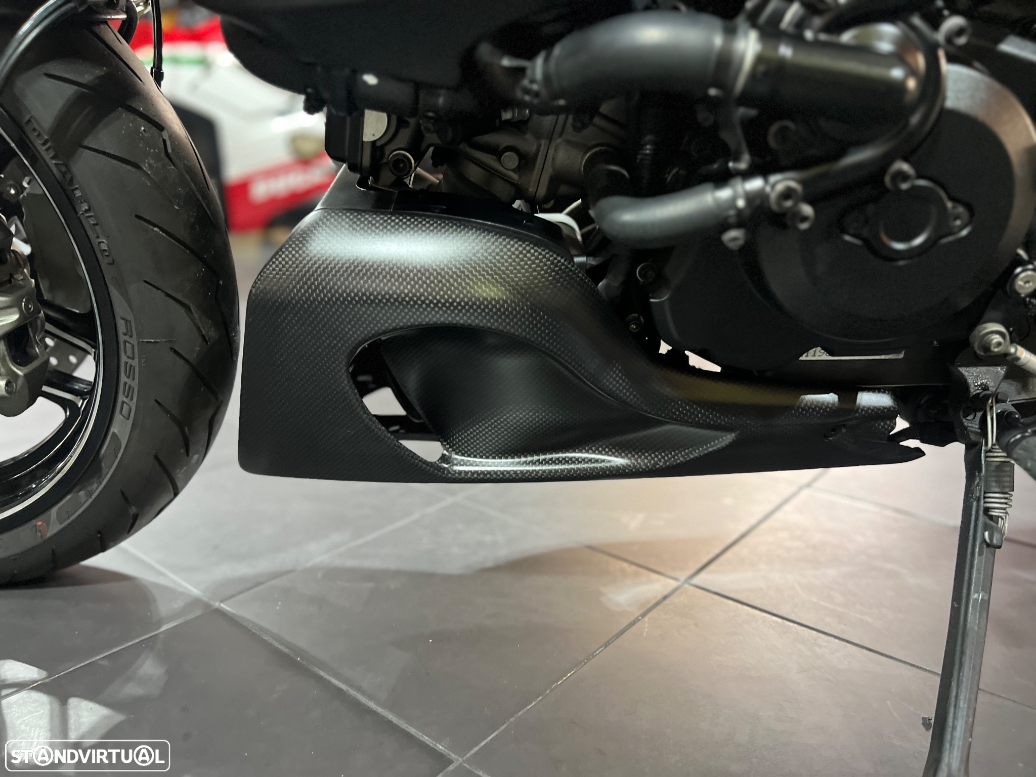 Ducati Diavel TITANIUM 318/500 - 18