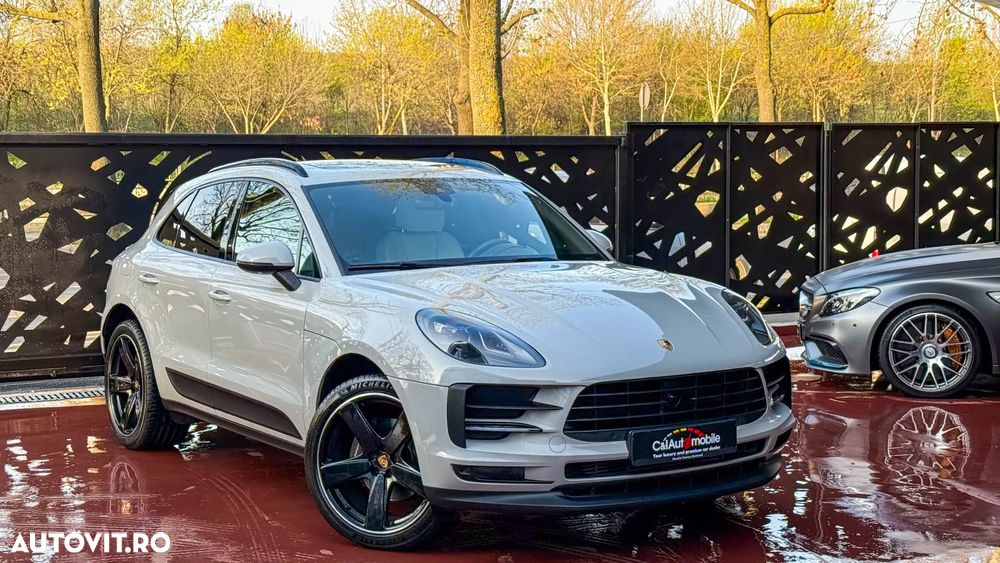 Porsche Macan Standard - 4