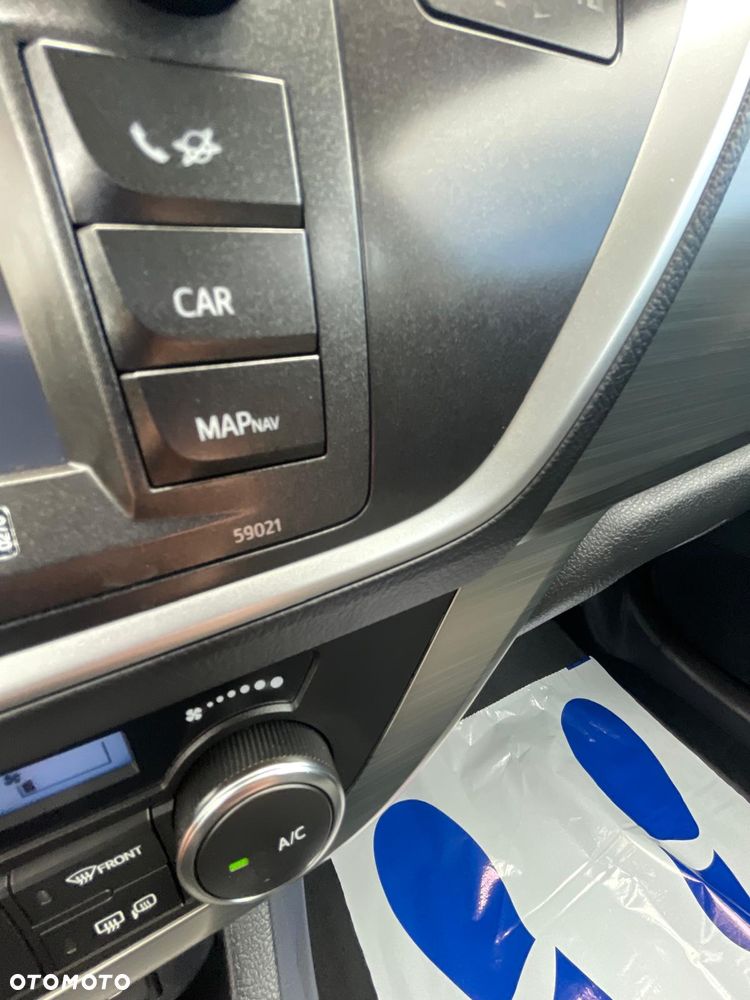 Toyota Auris 1.6 Valvematic Executive - 18