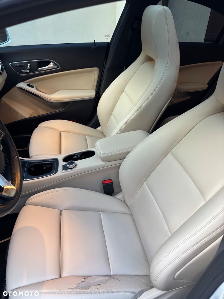 Mercedes-Benz CLA 250 4-Matic - 27