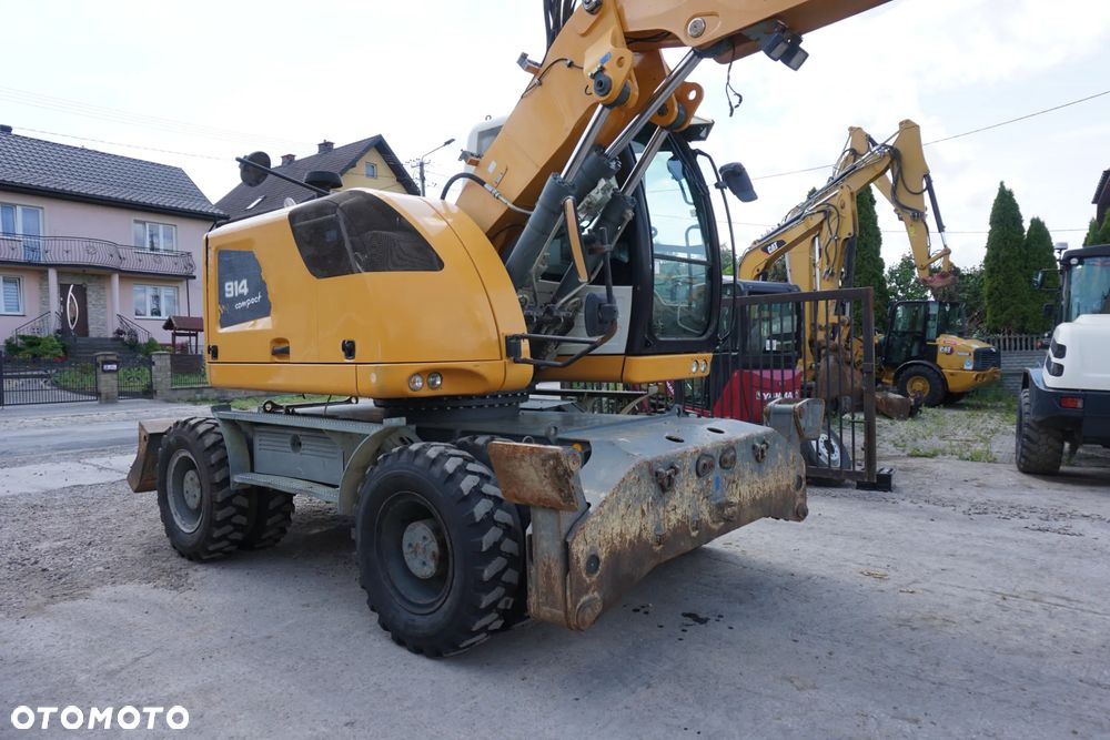 Liebherr A 914 - 4