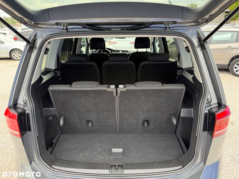 Volkswagen Touran 2.0 TDI SCR DSG Join - 29