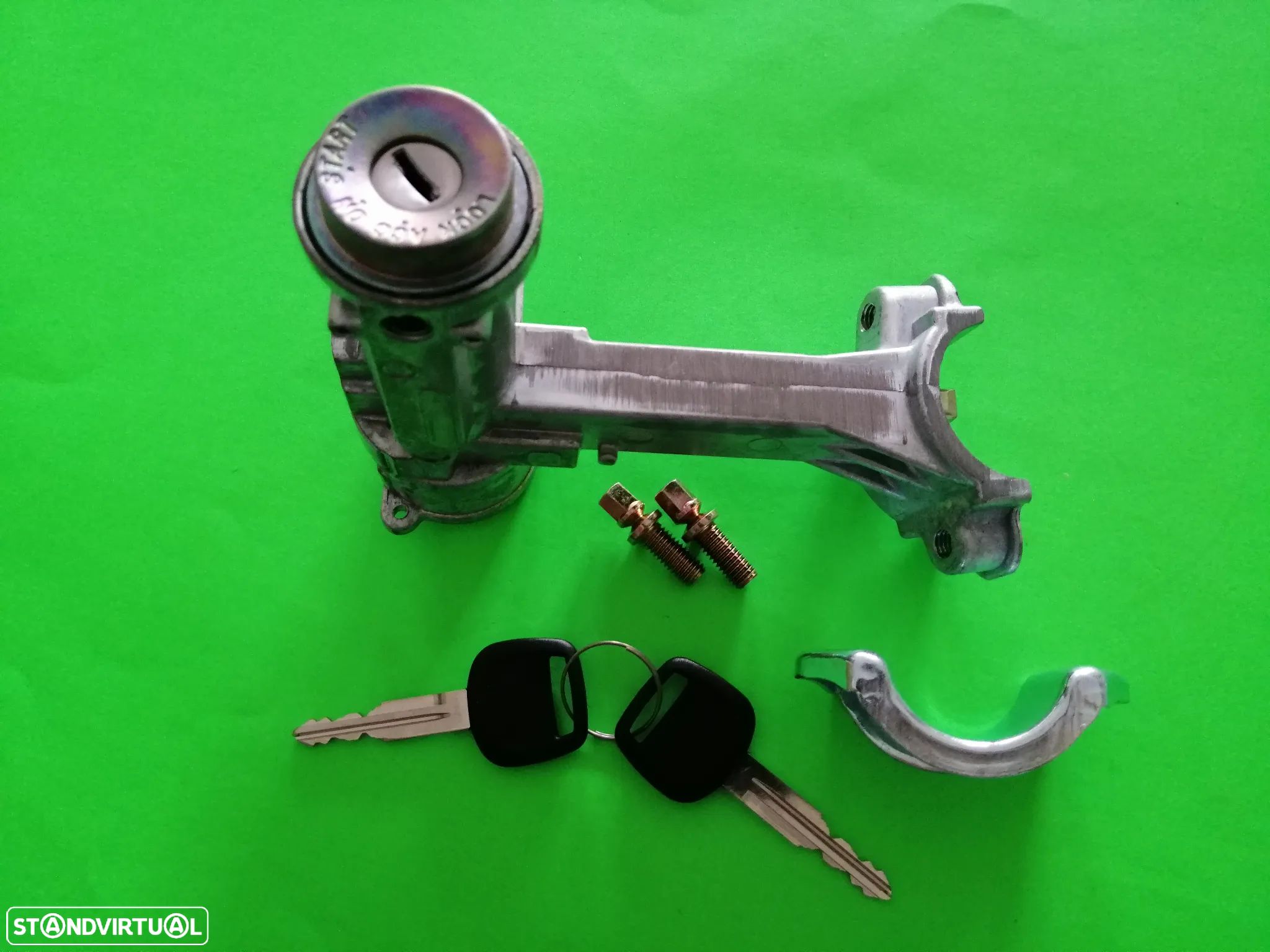 Canhão / Interruptor da ignição com chave para a Toyota Hilux até 1997 NOVO - 1