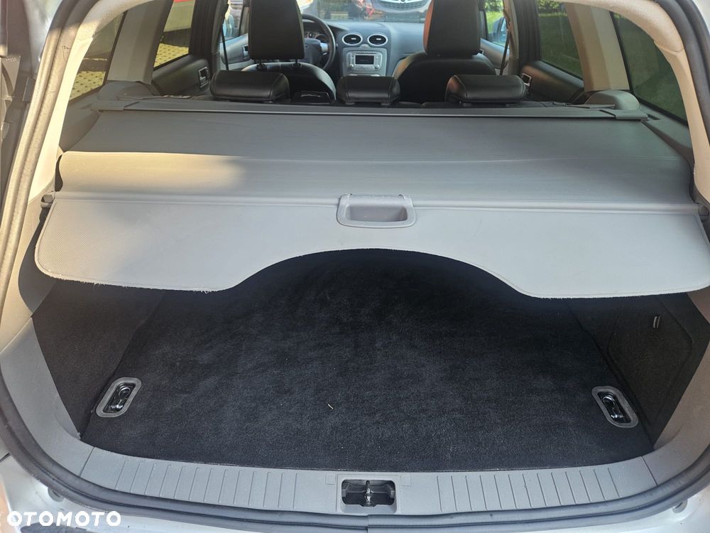 Ford Focus 1.8 Titanium - 14
