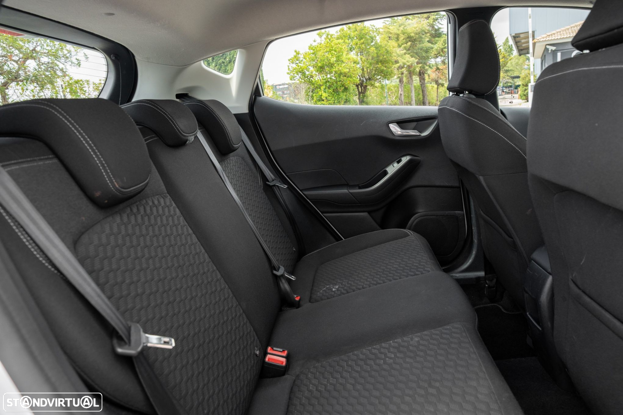 Ford Fiesta 1.0 EcoBoost MHEV Vignale - 13