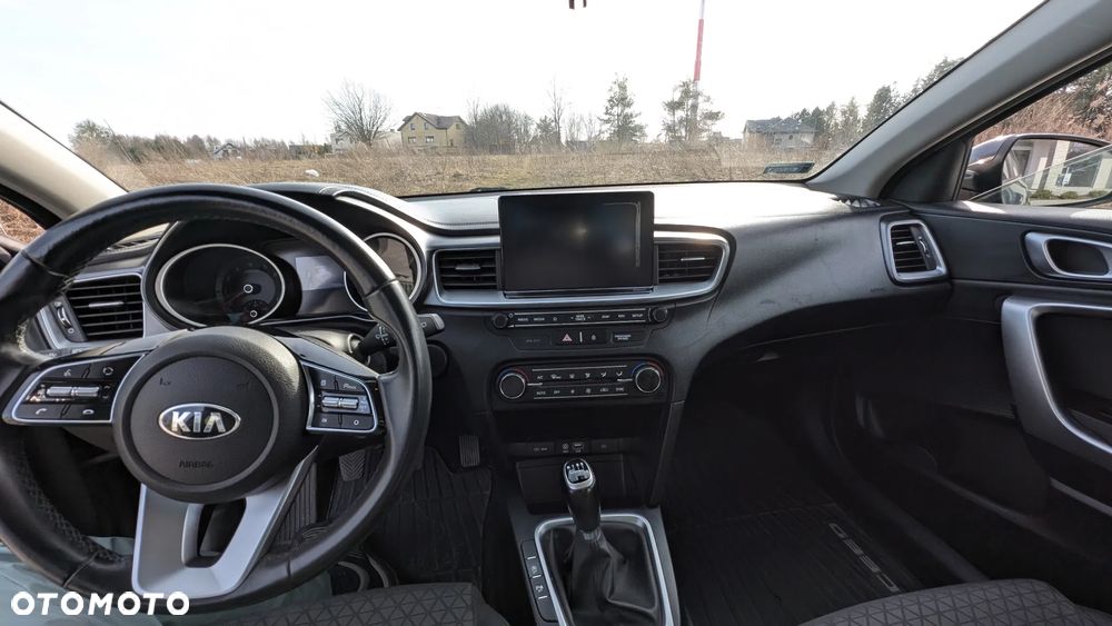Kia Ceed 1.4 T-GDI M - 23