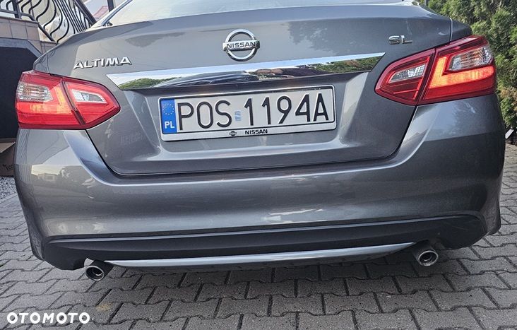 Nissan Altima - 15