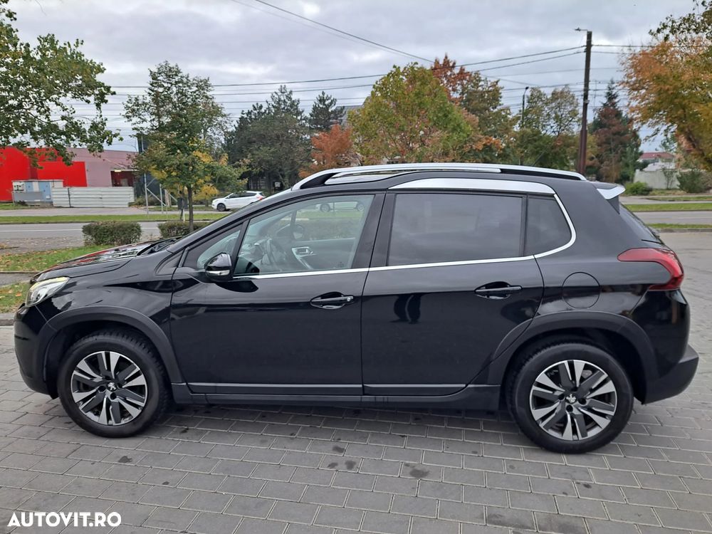Peugeot 2008 1.2 L PureTech Turbo S&S Allure - 4