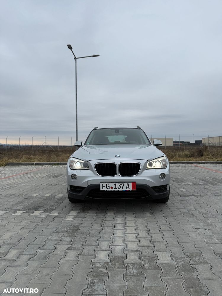 BMW X1 xDrive20d Sport Line - 3