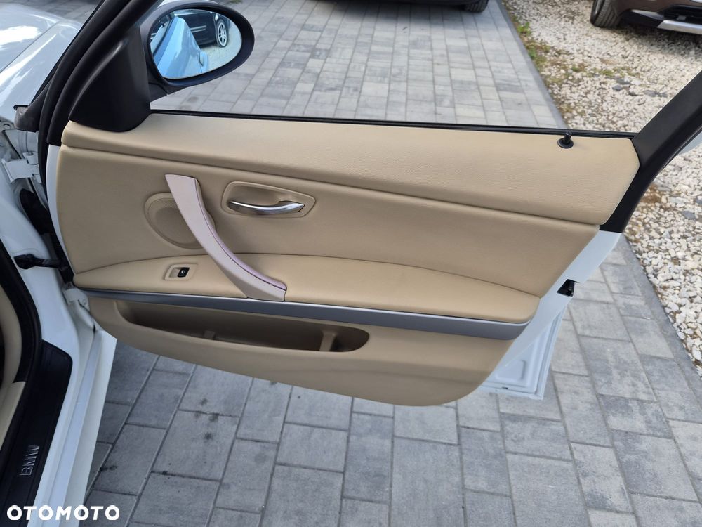 BMW Seria 3 320i - 20