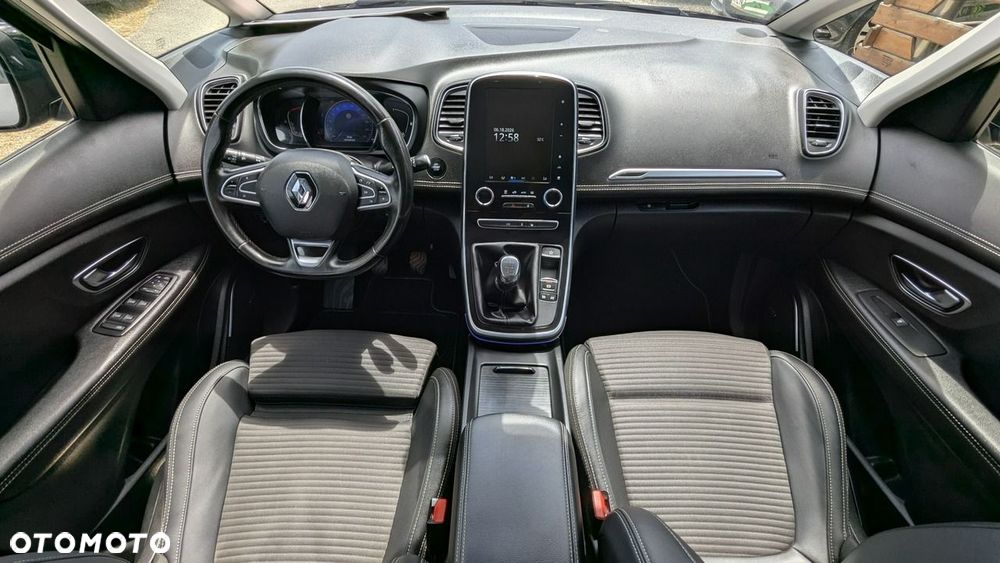Renault Scenic - 23