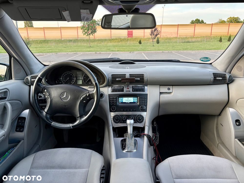 Mercedes-Benz Klasa C 320 CDI 7G-TRONIC Avantgarde DPF - 8