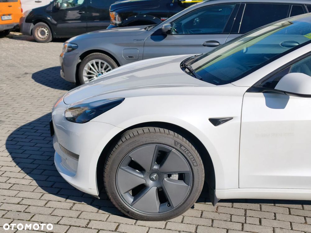 Tesla Model 3 Langstreckenbatterie Allradantrieb Dual Motor - 7