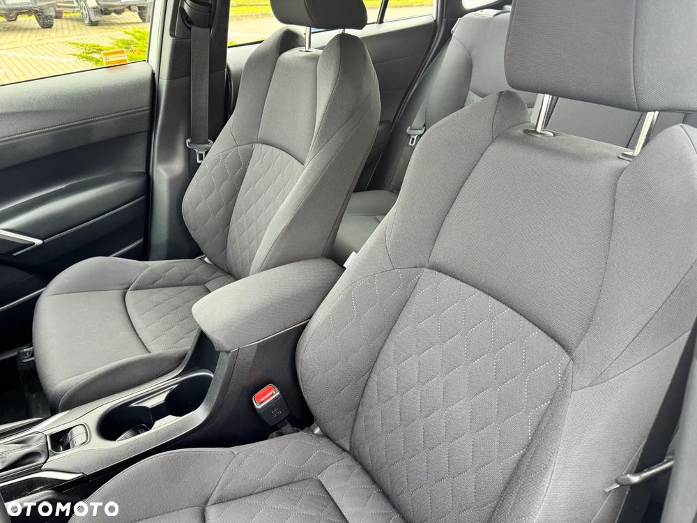 Toyota Corolla Cross - 12