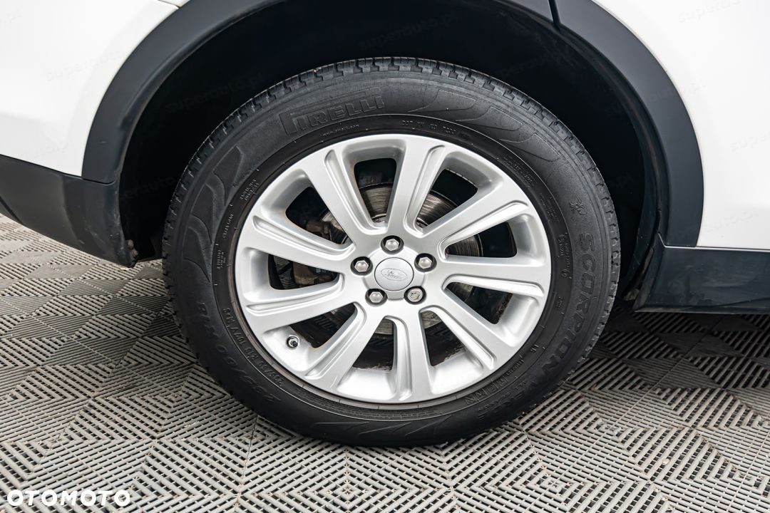 Land Rover Discovery Sport 2.0 TD4 HSE - 33