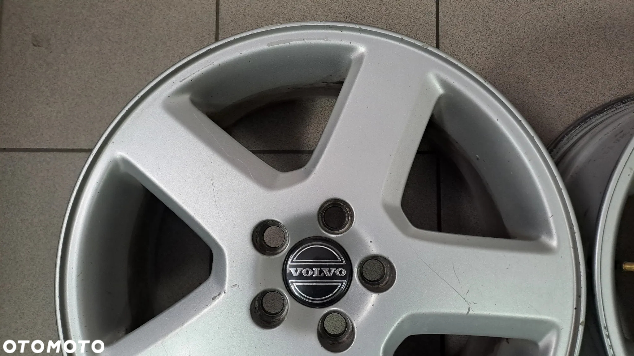 Felgi Aluminiowe 17 Volvo S40 V50 5x108 ET 52.5 - 13