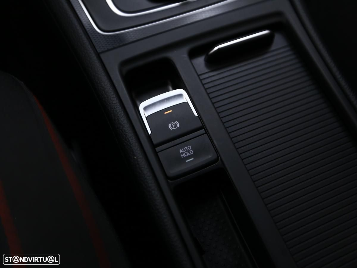 VW Golf 2.0 TSi GTi DSG Performance - 13