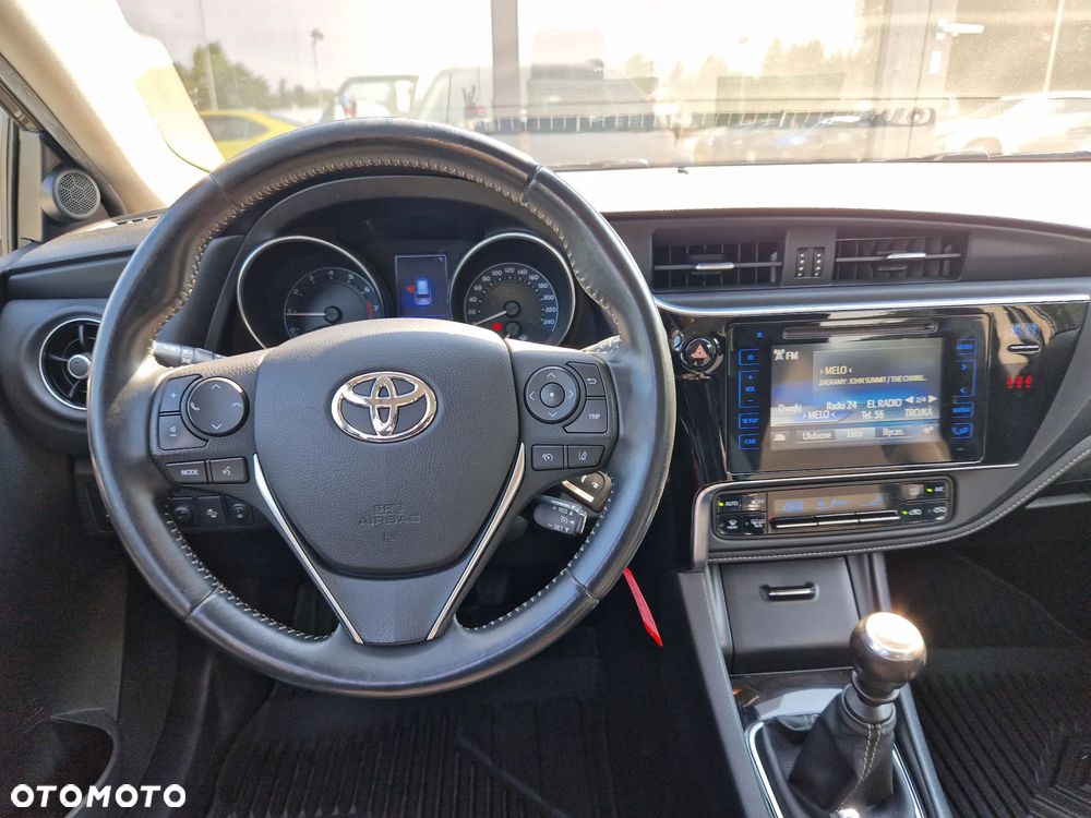 Toyota Auris 1.6 Freestyle - 16