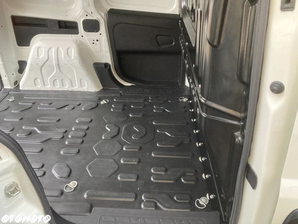 Fiat Doblo Kombi Active - 16