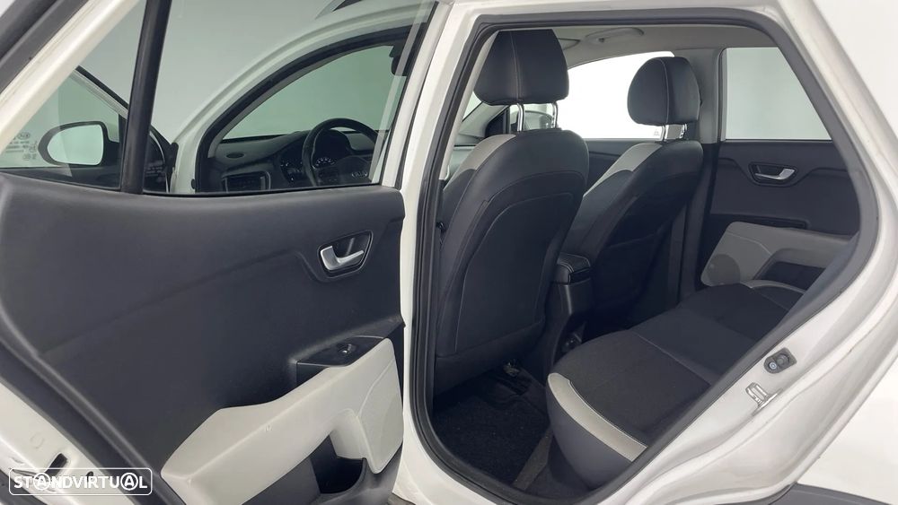 Kia Stonic 1.6 CRDi EX - 7