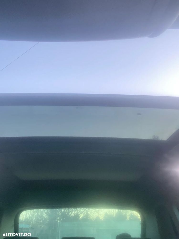 Volkswagen Tiguan - 2