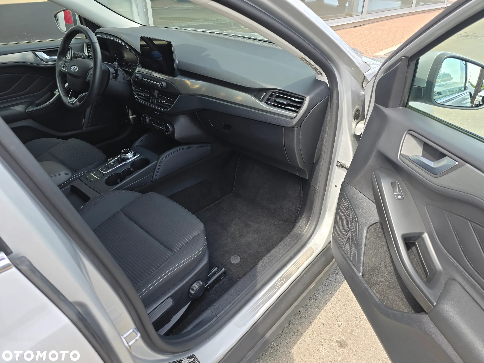 Ford Focus - 11